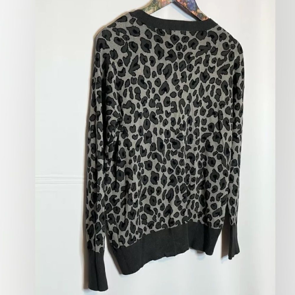 Isaac Mizrahi | Leopard Print Sweater Crew Neck - image 6